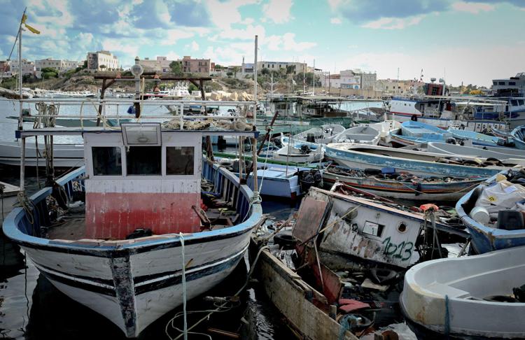 Lampedusa, imbarcazioni usate dai migranti - (Afp)
