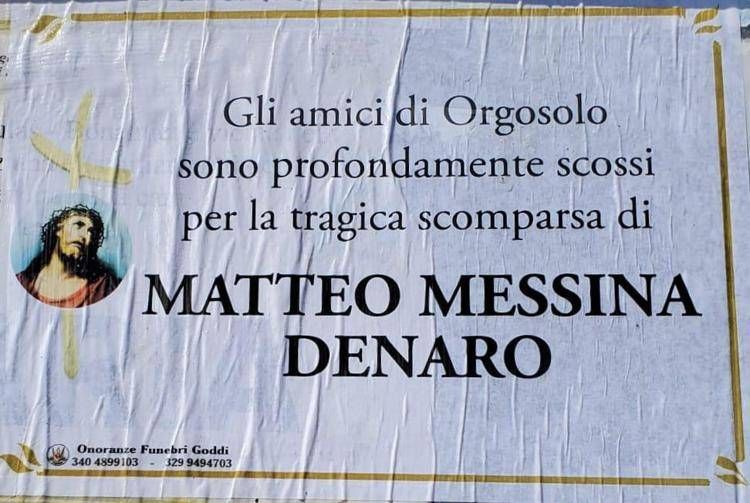 Uno dei manifesti funebri per Matteo Messina Deanaro apparsi a Orgosolo, in Sardegna - Adnkronos