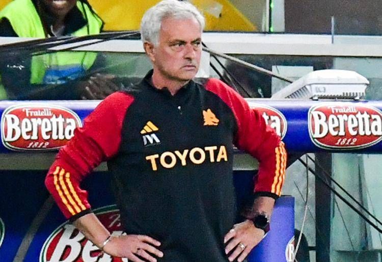 Il tecnico della Roma José Mourinho - (Fotogramma)