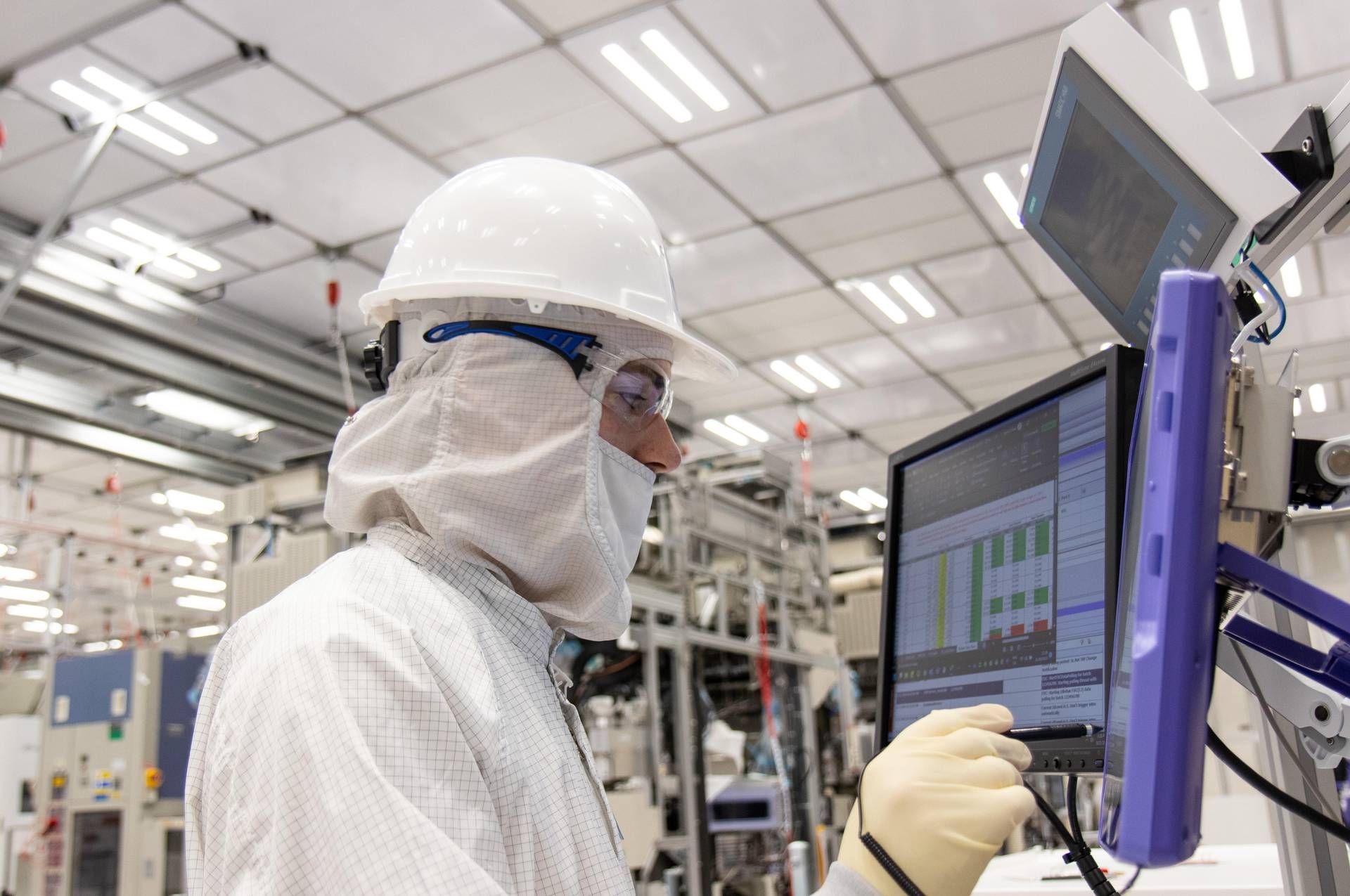 Intel opens new chip manufacturing plant in Ireland Pledge Times