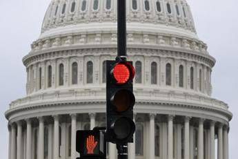 US avoids shutdown, government shutdown postponed for 45 days