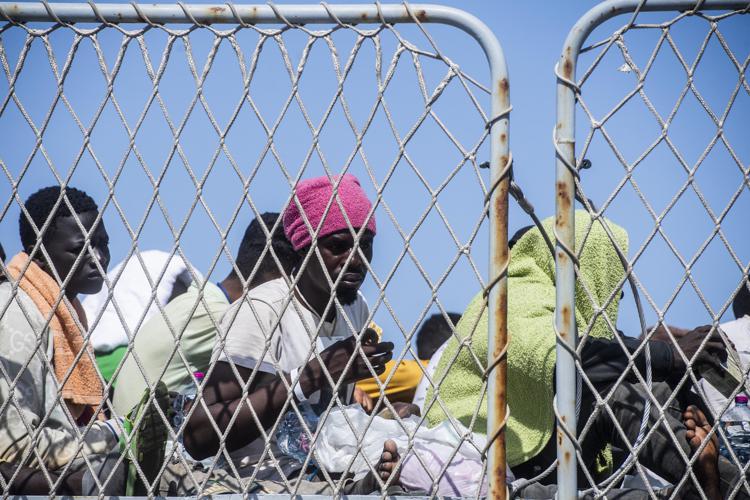 Migranti, Austria choc: segue Gb su deportazione richiedenti asilo