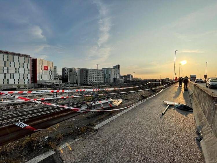 Il luogo dell'incidente del bus a Mestre - (Adnkronos)