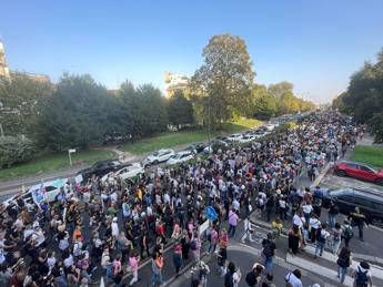 Milan, thousands at the animal rights march: ‘Hands off sanctuaries’