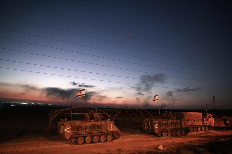 Carri armati israeliani - (Foto Afp)