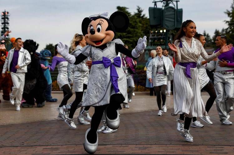 Disneyland Parigi (Afp)