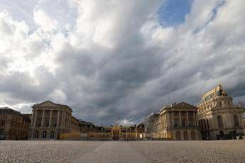 France and the threat of terrorism, Versailles evacuated again