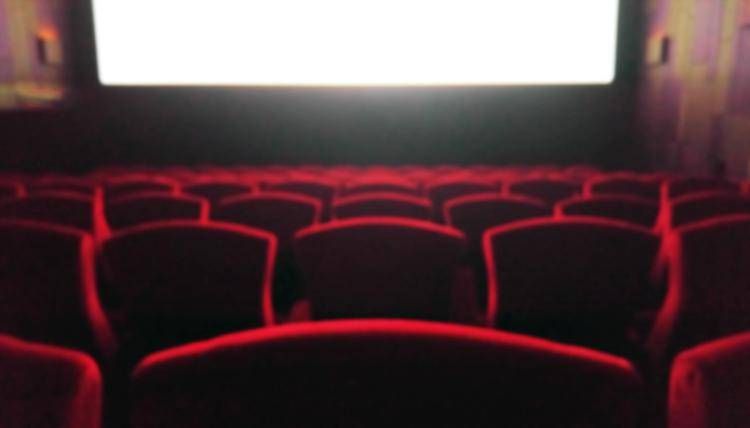 Poltrone al cinema - 

