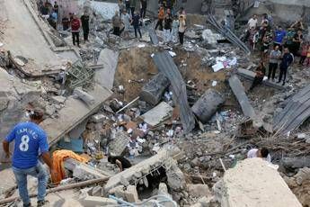 Gaza, attack on Orthodox church: 18 dead.  Israel: “It wasn’t objective”