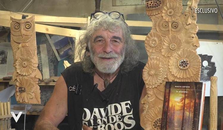 Mauro Corona a Verissimo: "Provo a liberarmi dall'alcol, non so quanto mi resta" Mauro Corona a Verissimo: "Provo a liberarmi dall'alcol, non so quanto mi resta"