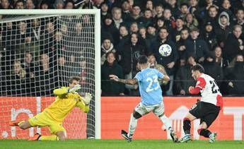 Feyenoord-Lazio 3-1, Dutch trio and Sarri knocked out in the Champions League