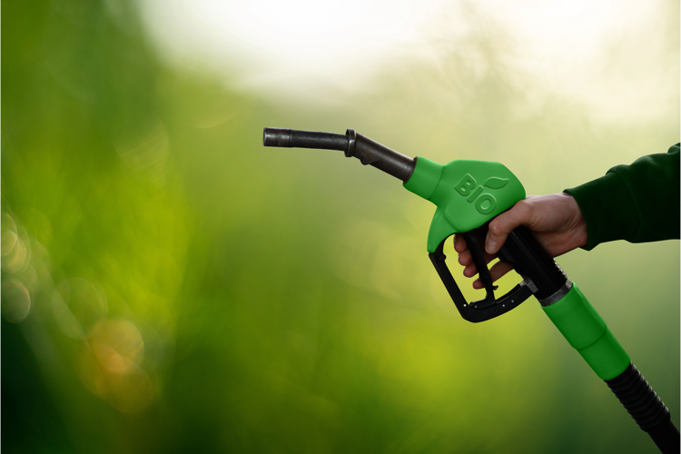 Sostenibilità: biocarburanti, la sfida di Eni per la decarbonizzazione del settore trasporti