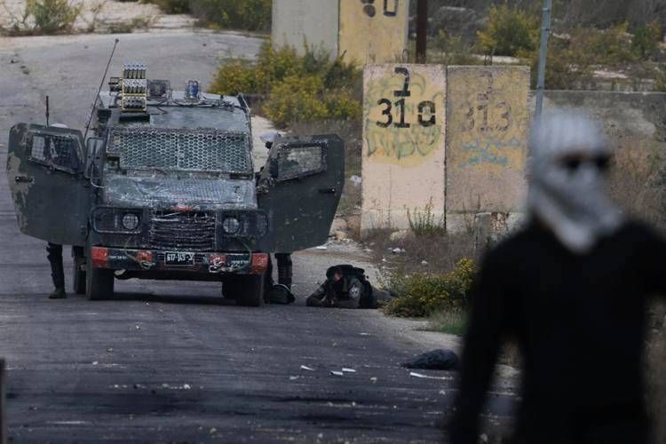 Venti di guerra, razzo cade in Egitto, raid Usa in Siria - Ascolta