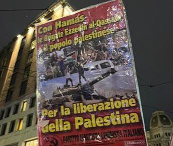 Procession for Palestine in Milan, signs for Hamas appear