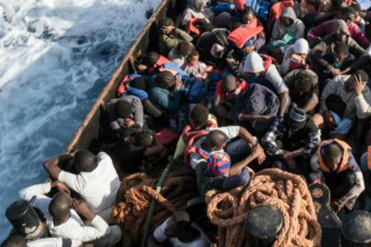 Migranti in mare - Afp