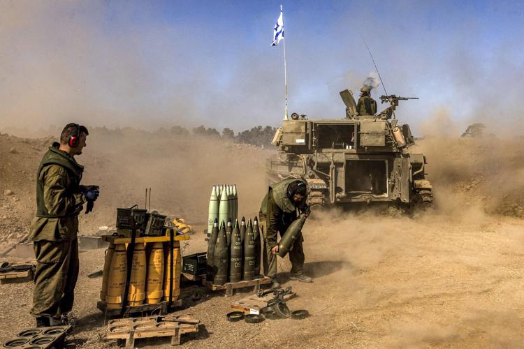 Soldati israeliani vicino al confine con Gaza - Afp