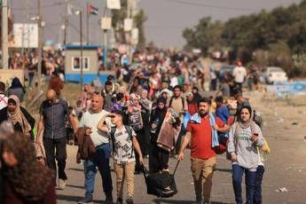 Gaza between story and denunciation, exodus from the north and risks throughout the Strip
