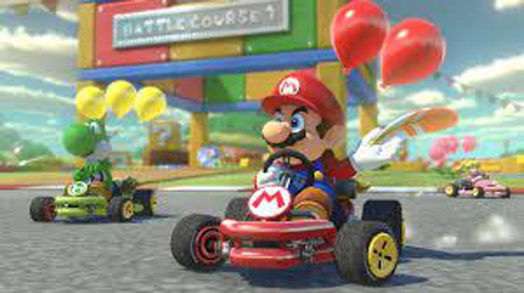 Switch Oled in bundle con Mario Kart 8 Deluxe per Natale