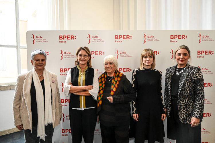Bper: 'Insieme per le donne', un impegno collettivo contro la violenza economica