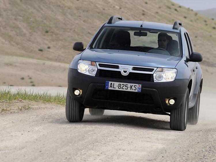 Dacia Duster: la nuova generazione sarà svelata a fine mese