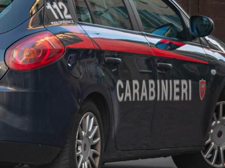 Auto dei carabinieri (Fotogramma)