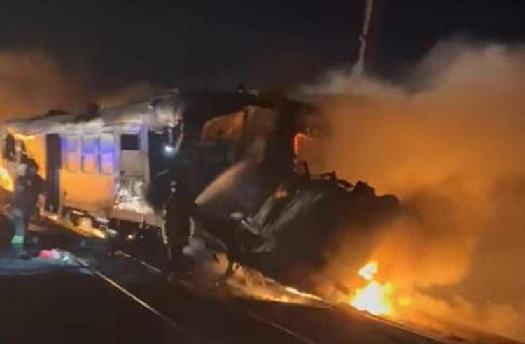 L'incidente tra treno e camion