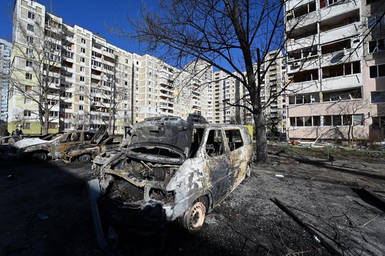 Edifici di Kiev colpiti
