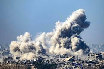 Israel-Hamas, massive attacks in Khan Younis and Rafah.  Gaza: “184 dead since the end of the truce”