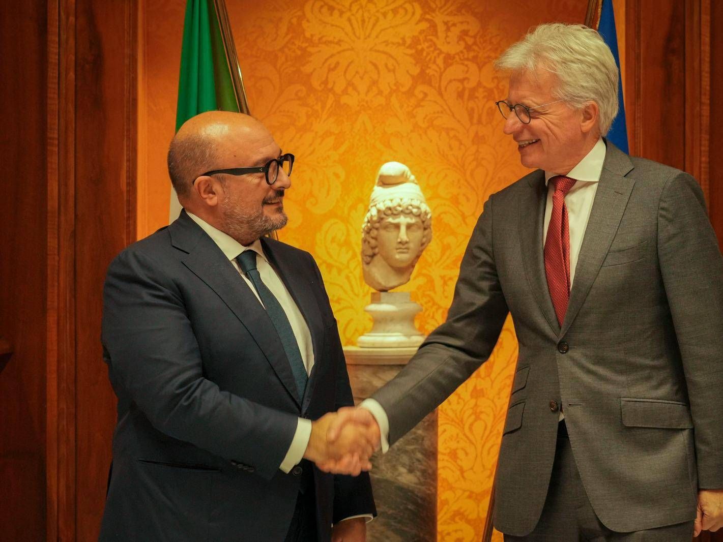 Il ministro della Cultura Gennaro Sangiuliano e l’Ambasciatore tedesco a Roma, Hans-Dieter Lucas