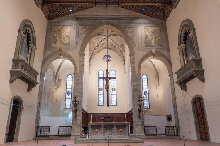 Prato, alla luce affreschi del '600 nella chiesa di San Francesco durante i restauri
