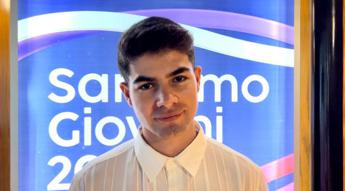 Sanremo, among the young people there is Lor3n: “If I win I cry and dedicate it to my parents”