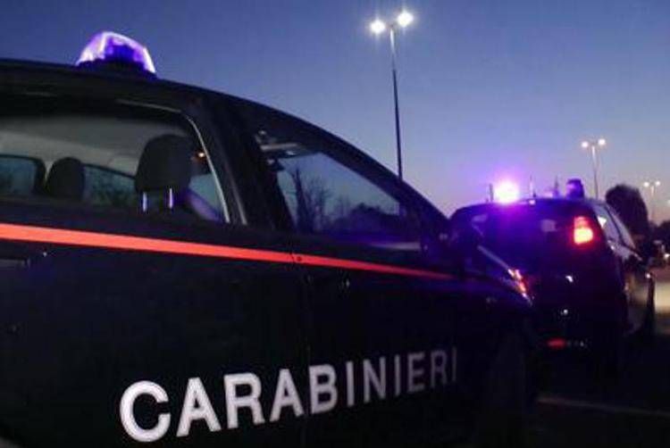 Un'auto dei carabinieri