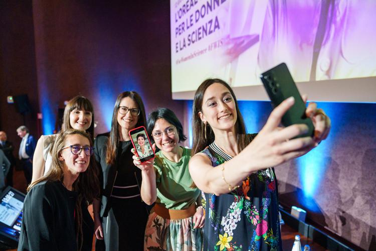 Al via la ventiduesima edizione del premio 'L'Oréal Italia-Unesco' per ricercatrici under 35