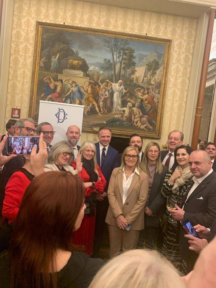 Il ministro Lollobrigida e il presidente Carloni insieme ai parlamentari e alcuni ospiti della degustazione