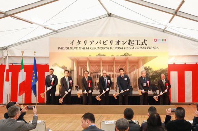 La cerimonia shinto Kuwaire per il padiglione Italia a Expo 2025