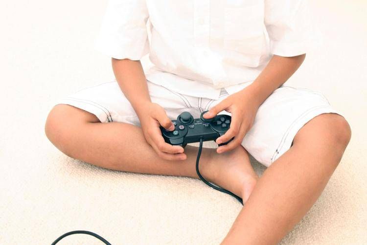 Natale e videogame come regalo a bambini, alert scienziati