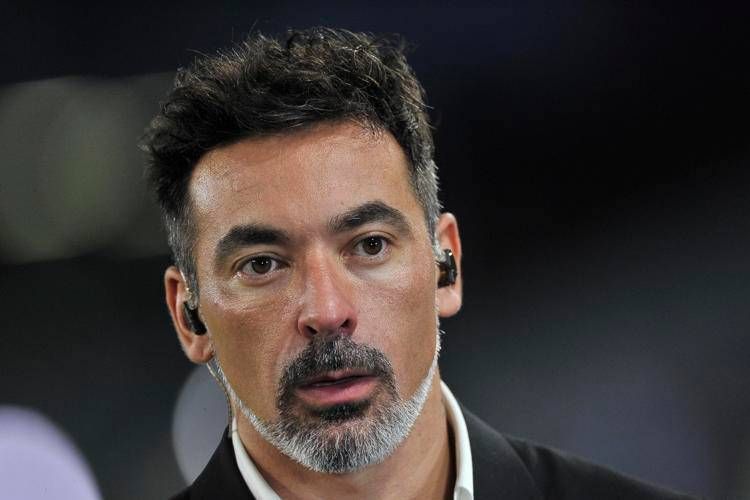 Lavezzi ricoverato dopo una rissa, ecco cosa è successo all'ex attaccante del Napoli Lavezzi ricoverato dopo una rissa, ecco cosa è successo all'ex attaccante del Napoli