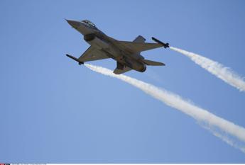 Ucraina, F-16 in arrivo. Russia: 