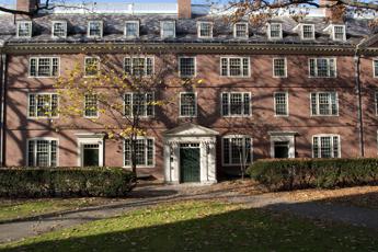 USA, Harvard president Claudine Gay resigns: what happened