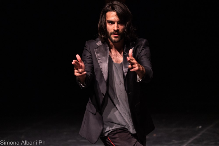 Teatro: A Catania 'Dio non parla svedese'