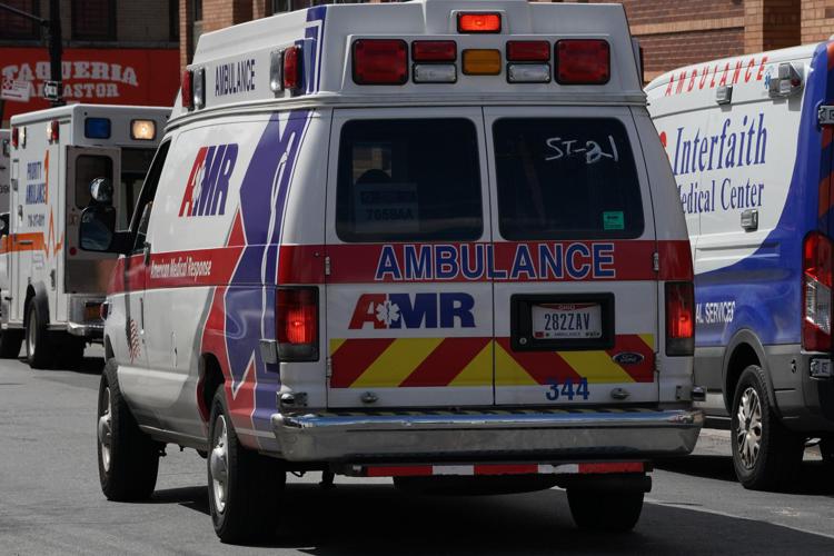 Ambulanza a New York - Afp