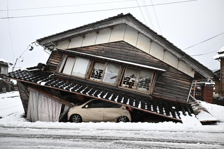 Danni per il terremoto in Giappone - (Afp)