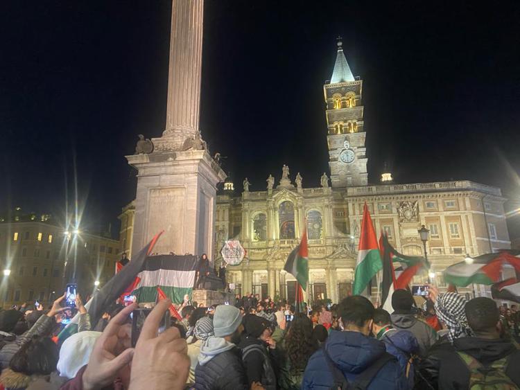 La manifestazione oggi a Roma (foto Adnkronos)
