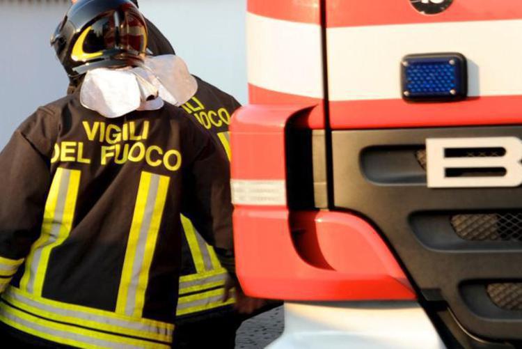 Ferrara: Camper in fiamme, due morti