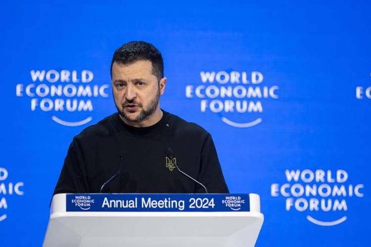 Il presidente ucraino Volodymyr Zelensky al World Economic Forum a Davos - (Afp)