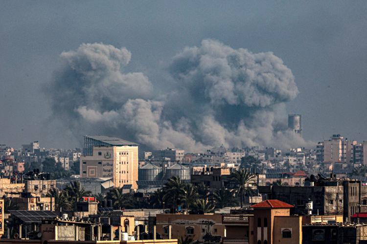 Bombe su Gaza - (Afp)