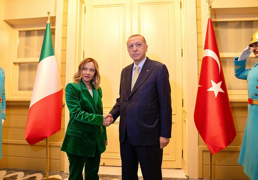 Meloni a Istanbul incontra Erdogan: verso rafforzamento cooperazione sui migranti