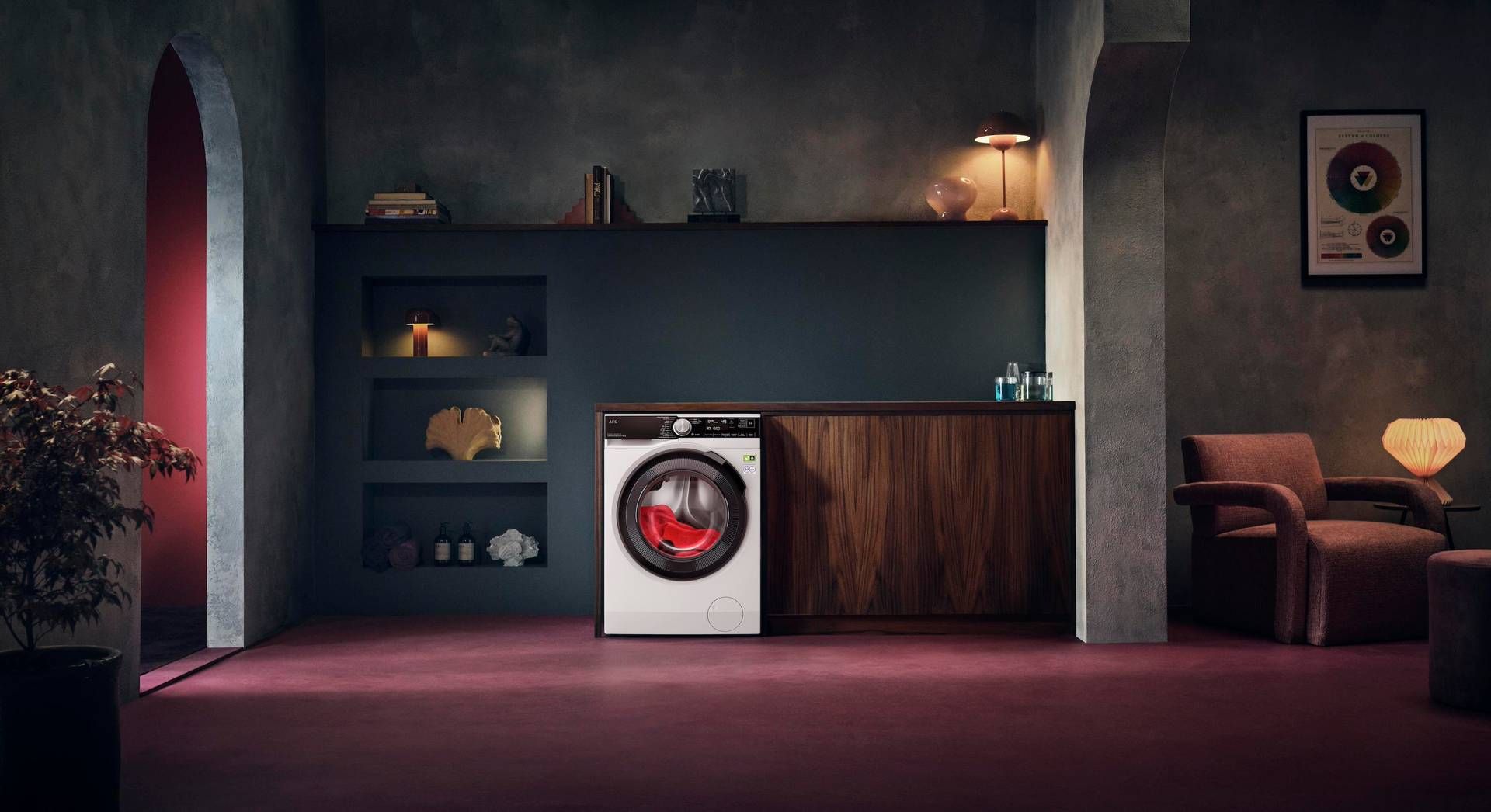 New hitech AEG washing machines, energy efficiency and use with apps