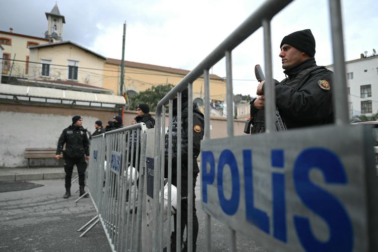 Polizia a Istanbul  - (Afp)