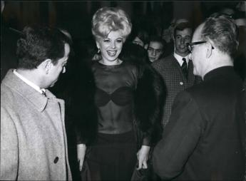 Sandra Milo, diva of great films and TV personality between Fellini and Craxi